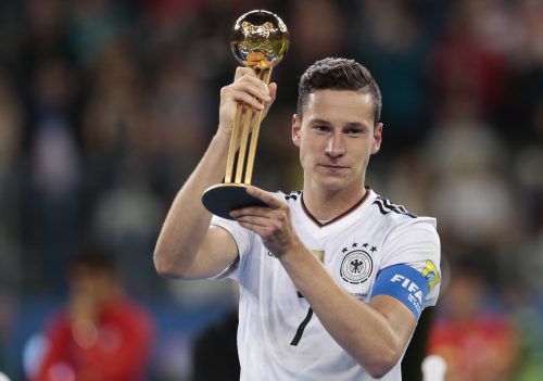 Bayern zeigte bereits im Sommer Interesse am Deutschen Julian Draxler. AFP