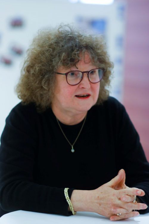 Berühmte Schuldirektorin in Deutschland: Angelika Knies. Paulitsch