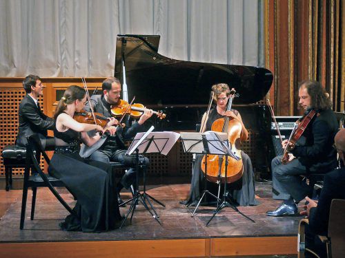 Der Vorarlberger Pianist Aaron Pilsan mit dem Szymanowsky-Quartett bei der „Langen Nacht der Musik“ in Lindau. Voith