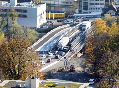 Die Behelfsbrücke hat ausgedient, ab 1. Dezember wird die neue Brücke genutzt.