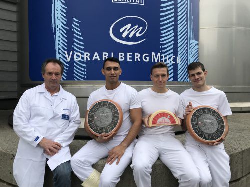 Die Käsemeister Thomas Knestel, Ospina Montoya Jorge Mario, Daniel Rauch und Mario Brunner überzeugten die Fachjuroren in London.  VM