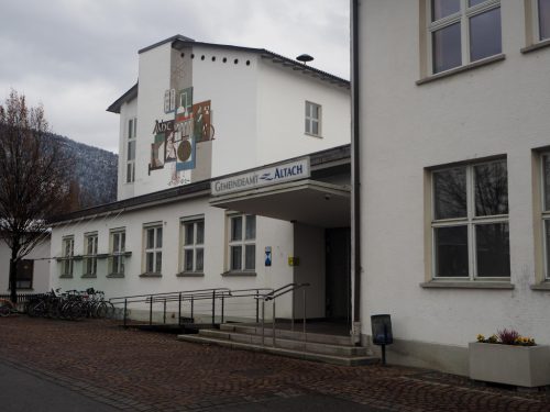 Einigkeit in der Gemeindevertretung: In Altach wird das umstrittene Schädlingsbekämpfungsmittel Glyphosat zukünftig nicht mehr verwendet. Christof Egle
