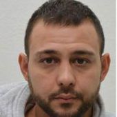 Polizei fahndet nach diesem Mann