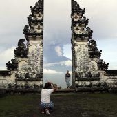 Zehntausende Urlauber sitzen auf Bali fest. Eine Dornbirnerin berichtet. »A5