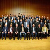 Ehrung für 52 treue Mitarbeiter