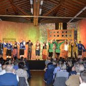 Schwere Gefechte und Intrigen auf der Egger Theaterbühne