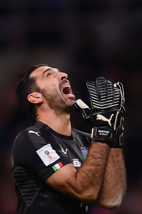 Gianluigi Buffon beendete ebenso wie Andrea Barzagli, Giorgio Chiellini und Daniele de Rossi seine Nationalteamkarriere nach dem Aus im WM-Play-off. AFP