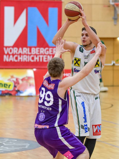 Der wiedergenese Antoni Vicens war mit 21 Punkten Topskorer in Klagenfurt.  VN/Lerch