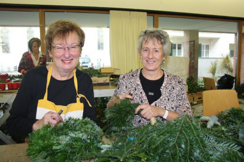 Lochauer Missionskreis lädt zur „Adventkranzwoche“ ins Pfarrheim. bms