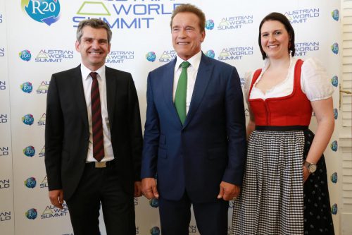Martin Seeberger und Anna Maierhofer trafen Arnold Schwarzenegger.  R20Austria