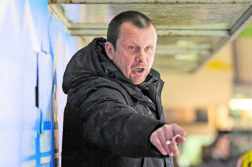 Michael Lampert und die VEU rückten in die Play-off-Plätze vor . Stiplovsek