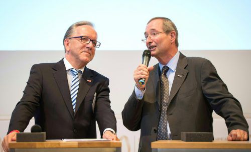 Noch-Präsidenten der Arbeiter- und Wirtschaftskammer: Kaske (l.) und Leitl. APA