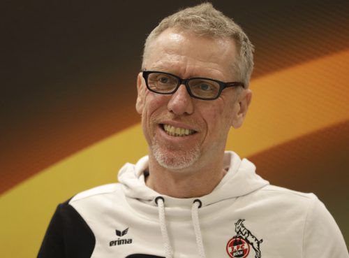 Peter Stögers Vertrag hätte auch im Falle eines Abstiegs in Liga zwei Gültigkeit. AP