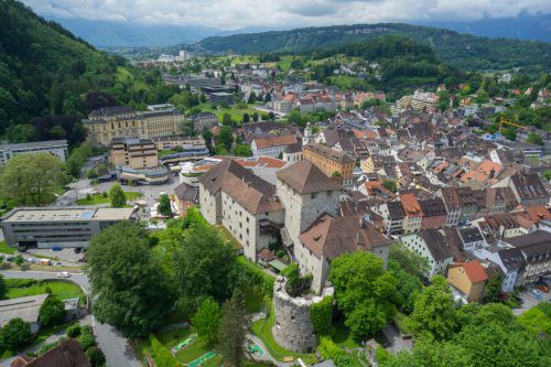 Schattenburg und Innenstadt sind für Feldkircher wichtige Bezugspunkte. VN/Hartinger