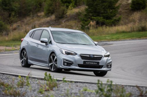 Subaru Impreza: Zum neu gemachten Kompakten gehören, der Traditon entsprechend, permanenter Allradantrieb und Boxer-Motorisierungen.