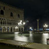 Venedig steht unter Wasser