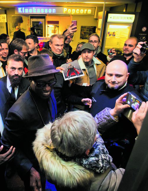 Wesley Snipes konnte sich vor Autogramm- und Selfiejägern kaum retten.