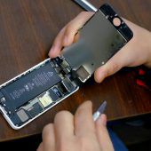 Batteriewechsel für iPhone wird billiger