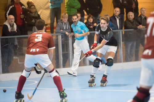 Aurel Zehrer und der RHC Wolfurt haben Heimvorteil im Cupfinalturnier. VN/Sams
