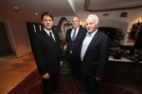 Bauleiter Siegfried Müller (Mitte), Architekten Volker Hahn (l.) und Eckhard Amann.