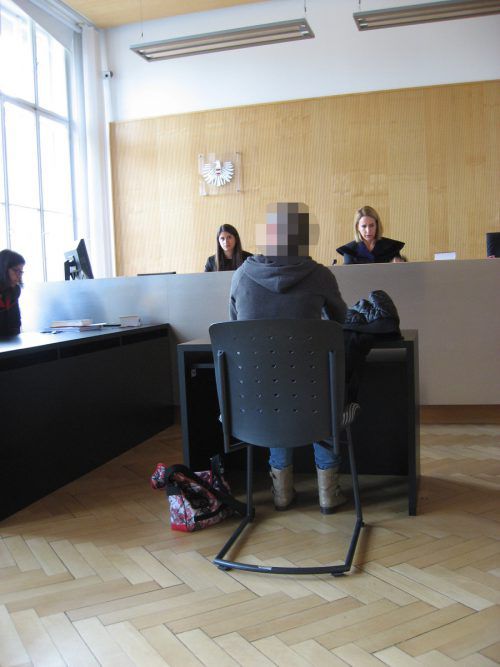 Die Angeklagte zeigte sich ob der Vorwürfe durchwegs geständig.  Eckert