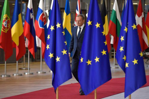 EU-Ratspräsident Donald Tusk sah sich beim EU-Gipfeltreffen am Donnerstag mit harscher Kritik konfrontiert. afp