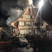 Bei Sprung aus Fenster verletzt