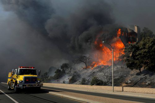 Hunderte Häuser wurden ein Raub der Flammen. Reuters