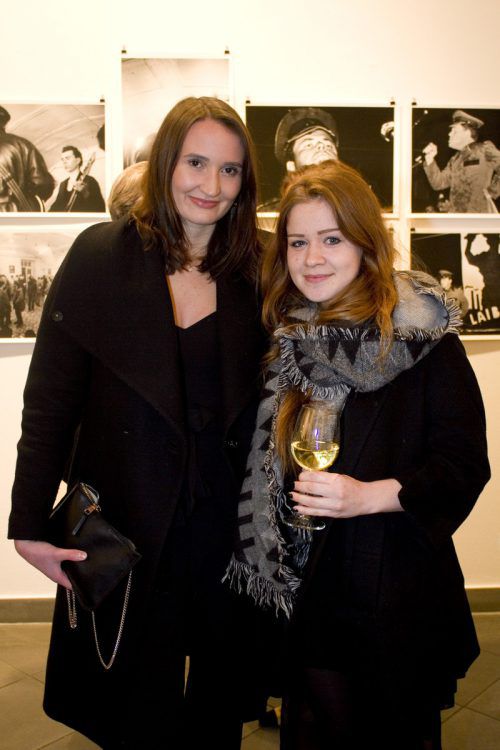 Kamen zur Vernissage: Theresa Malin (l.) und Claudia Handler.