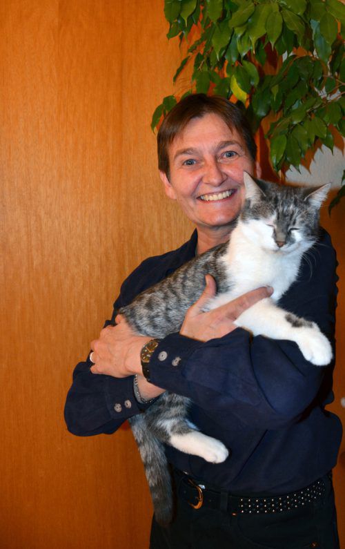 Kater Marsipulami II lässt Andrea Lankmayer bei sich wohnen   hrj