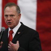 Republikaner Moore ficht Ergebnis der Senatswahl an