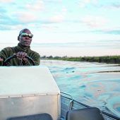 Mit dem Boot über den Okavango