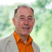 Franz Josef Köb  liest aus Kindheit(en) in Vorarlberg