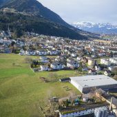 Supermarkt auf einer widmungslosen Wiese