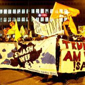 Proteste in Zürich gegen Trump beim Weltwirtschaftsforum in Davos. »A2