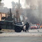 Attentäter stürmen „Save the children“
