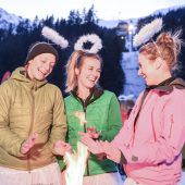 Auch diese Engel hatten ihre himmlische Freude mit der „Frauen Skitour Gaudi“. »A8