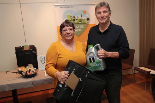 Gewinnerin Christine Grundner und Manfred Rick.