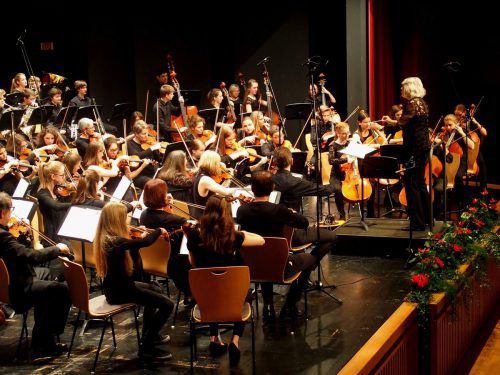 Heimische Musikfreunde wurden von der Sinfonietta der Rheintalischen Musikschule zwei Stunden lang glänzend unterhalten. Jurmann