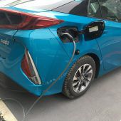 Toyota hat den Prius von der kurzen Leine genommen