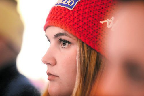 Knieoperation nach dem Sturz im Super-G von Cortina: Laura Pirovano. gepa