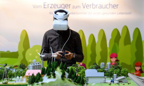 Landwirtschaft 4.0: Auf der Agrarmesse „Grüne Woche“ in Berlin hat die Digitalisierung Einzug gehalten.  AFP
