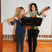 Mit Gesang und Musik ins neue  Höchster Jahr