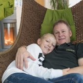 Bub rettet seinem Vater das Leben