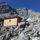 Mann saß in Salzburger Bergen tagelang in Biwakschachtel fest