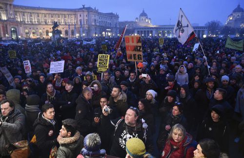Zehntausende nahmen an der Großdemonstration teil. APA