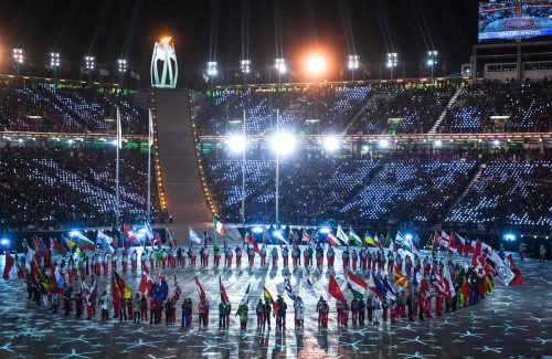 Als „Friedensspiele“ werden die Olympischen Winterspiele, die am Sonntag ihre Schlussfeier erlebten, in die Olympia-Geschichtsbücher einziehen. AFP