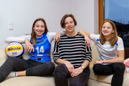 Barbara Röser und ihre Töchter Pia (l.) und Hanna sind ein eingespieltes Team. VN/Stiplovsek