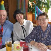 Senioren feiern Fasching im „alta Häß“