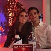 Die erste große Liebe Larissa Brunner (18) & Mauricio Holzer (18) kennen sich aus der Schule